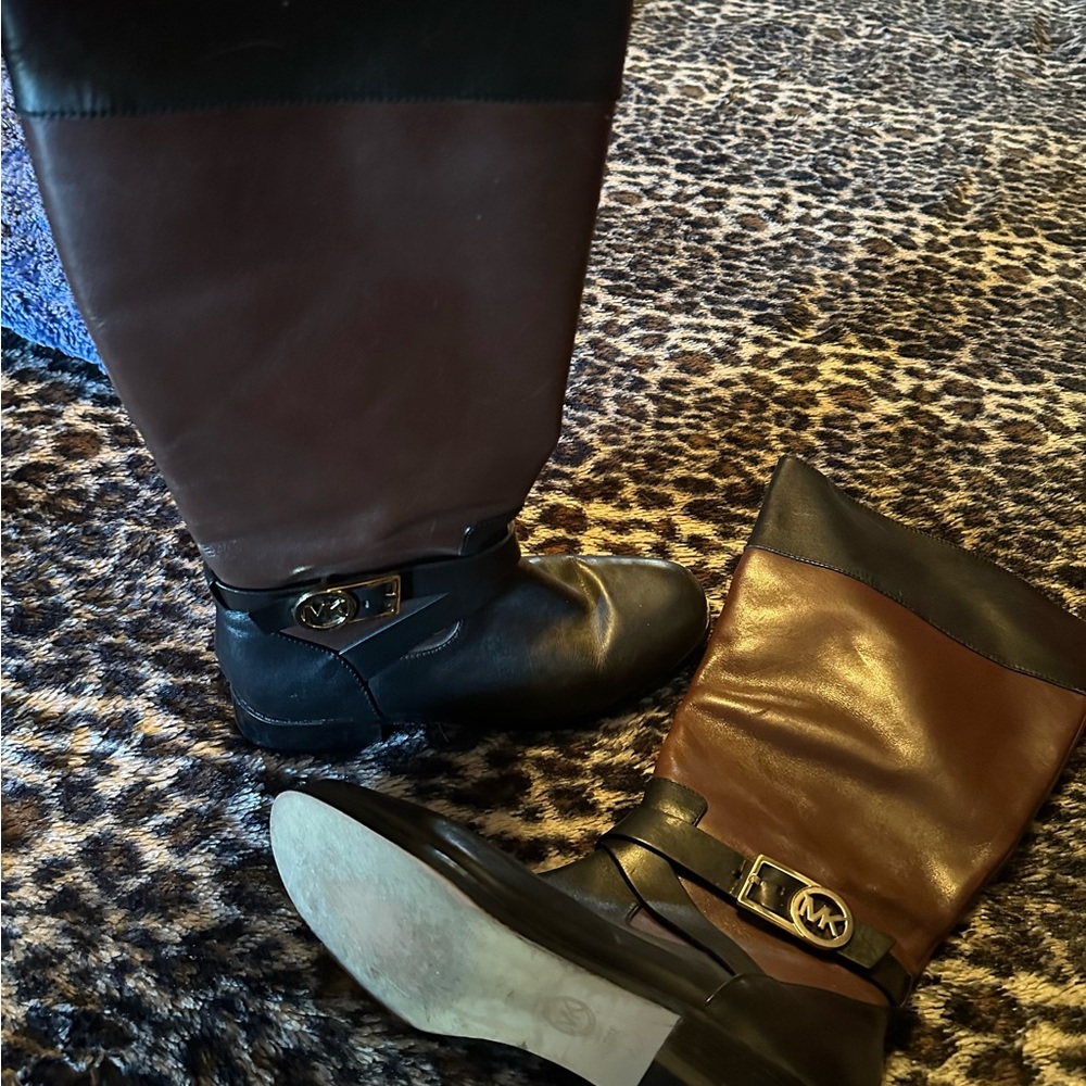 Michael Kors Boots Silver Buckle MK Emblem Black & Brown Color- Brand New - Picture 3 of 3